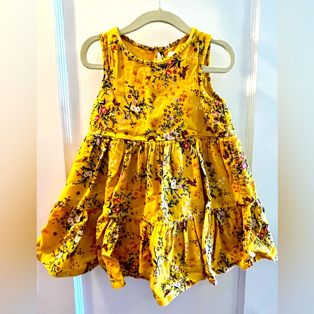 3 for $10 🦋 Old Navy Toddler Gold Print Dress